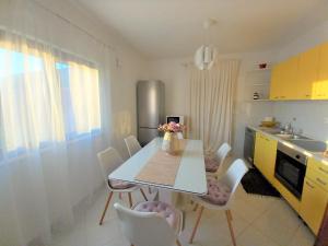 Villa Almond near Omis, private pool