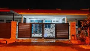 Akasia Homestay Kuantan - Kampung Baharu