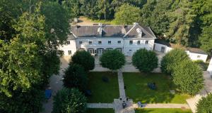 Hotels Novotel Domaine de Maffliers - L'Isle-Adam : Appartement Deluxe avec 2 Lits Doubles
