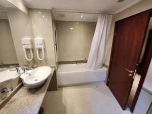 Luxury Downtown Appartment - 150m ski lift Gondola