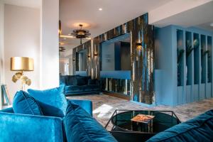 Appart'hotels Residence Hoteliere Chambord au coeur de Menton - entierement renovee : photos des chambres