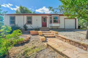 Space Base Near Airport BBQ Game Room