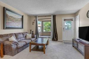 Space Base Near Airport BBQ Game Room