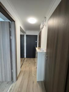 Zoe Apartman