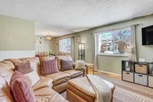 6BD near Garden of the Gods-Palmer Park - Papeton