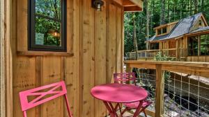 The Hemlock in Treehouse Grove at Norton Creek