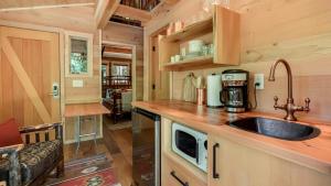 The Hemlock in Treehouse Grove at Norton Creek
