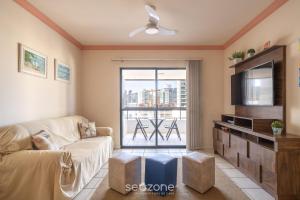 Apto vista mar c churrasq. em Itapema GBL601