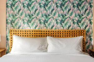 Green Room at the Grand Maloney