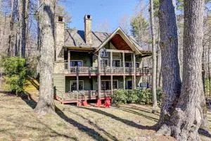 Spacious Cashiers Vacation Rental on Golf Course! - Glenville