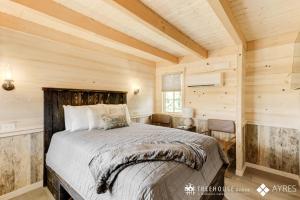 The Hickory in Treehouse Grove at Norton Creek