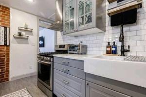 Pet Friendly Bungalow Steps to Inman Park