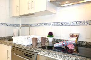 16bzafiro primera línea