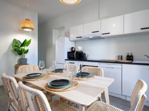 Le cocon urbain Maison, 6 personnes, avec parking proche TRAM ET METRO