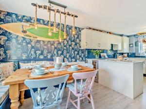 3 Bed in Newquay 47630