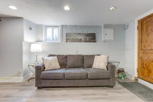 1 Mi to Coors Field Cozy Denver Studio with Patio!