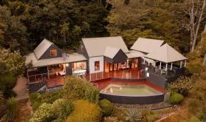 Sahali, Kangaroo Valley - West Cambewarra