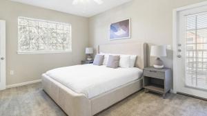 Landing Modern Apartment with Amazing Amenities (ID1245X969)