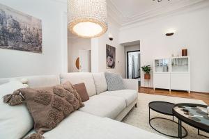 Luxurious two-bedroom in the Old Town