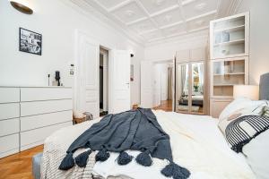 Luxurious two-bedroom in the Old Town