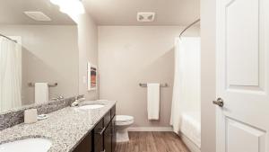 Landing Modern Apartment with Amazing Amenities (ID8616X10)