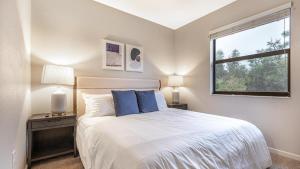 Landing Modern Apartment with Amazing Amenities (ID8214X04)