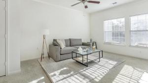 Landing Modern Apartment with Amazing Amenities (ID1182X417)