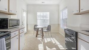 Landing Modern Apartment with Amazing Amenities (ID1182X417)