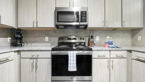 Landing Modern Apartment with Amazing Amenities (ID1663X0)