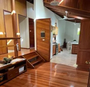 Bella Valla - Urunga