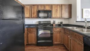 Landing Modern Apartment with Amazing Amenities (ID7793X62)