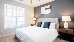 Landing Modern Apartment with Amazing Amenities (ID8999X85)
