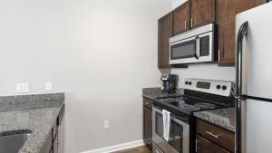 Landing Modern Apartment with Amazing Amenities (ID8750X25)