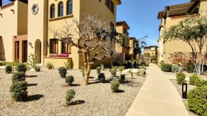 Amazing 2BR PoolJacuzziBeach Resort10Min Cabo