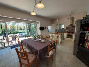 Maisons de vacances Gite Voutre, 3 pieces, 6 personnes - FR-1-600-177 : photos des chambres