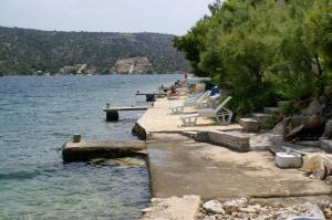 Seaside house for families with children Rogoznica - 22156