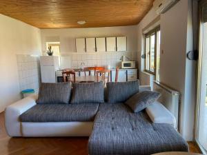 Apartments with a parking space Crikvenica - 22214 