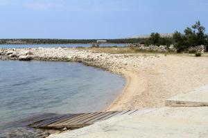 Secluded house with a swimming pool Kosljun, Pag - 22238 