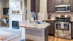 Landing Modern Apartment with Amazing Amenities (ID8190X61)
