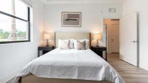 Landing Modern Apartment with Amazing Amenities (ID7442X46)