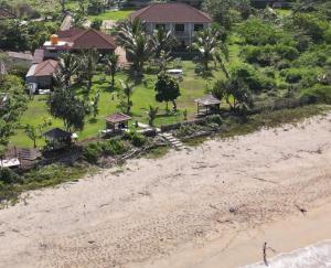 Mama Nings Beach Hotel