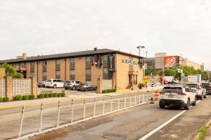 Holland Hotel Free Parking Jersey City