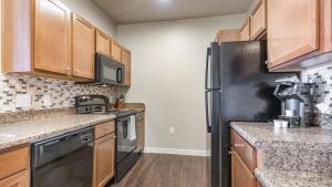 Landing Modern Apartment with Amazing Amenities (ID6709X12)