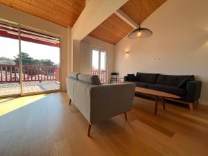 Maisons de vacances Maison moderne a 400m de la plage avec terrasses et equipements complets a St-Jean-de-Luz - FR-1-239-878 : photos des chambres