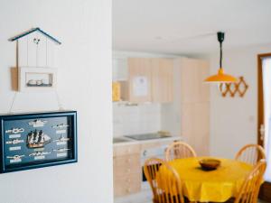 Villa 2-pièces au calme avec mezzanine, terrasse et parking - 5 couchages - Animaux acceptés - FR-1-409-130