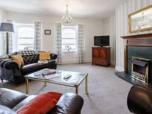 3 Bed in Pembroke 83322 - Lamphey