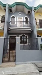 Townhouse near PH Arena - Ethan's Transient - Malolos