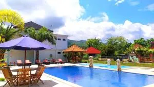 Puri Lovina - 乌明亚