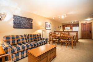 3216 - One Bedroom Den Standard Powderhorn Lodge condo