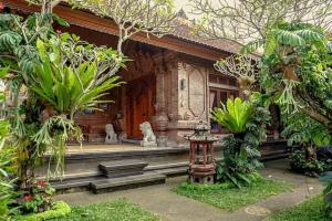 Homestay Jro Mangku Gede House
